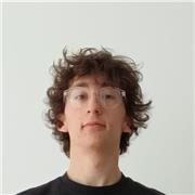 Actuellement étudiant j'aimerais commencer à enseigner
que ce soit la musique ou les sciences.